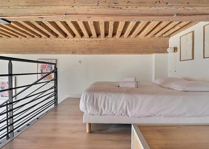 Charming With An Unobstructed View Lyon