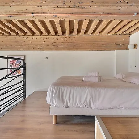 Charming With An Unobstructed View Lyon